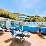 Cava Dell'isola 호텔 3*