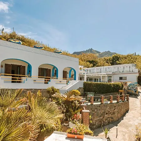 Cava Dell'isola Hotel