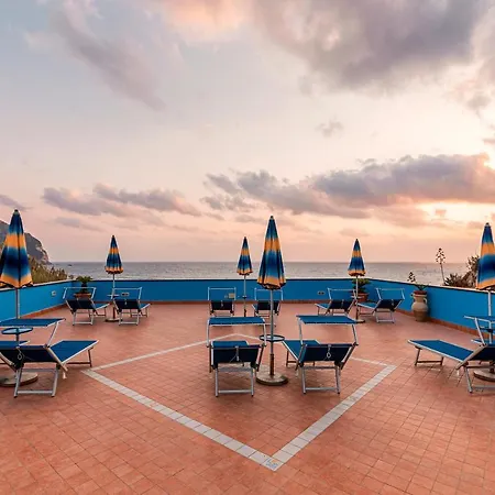 Cava Dell'isola 3*