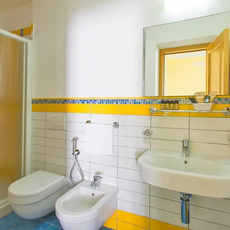 Hotel Cava Dell'isola