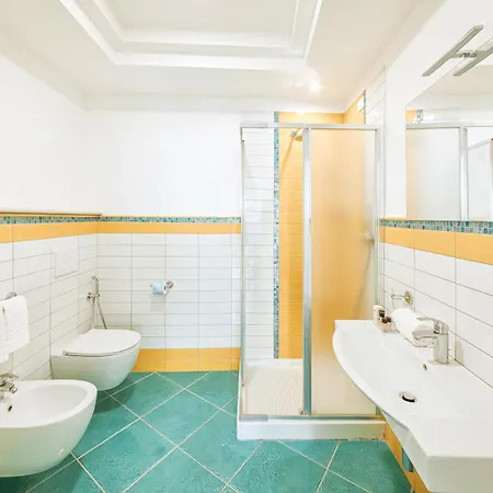Cava Dell'isola Hotel