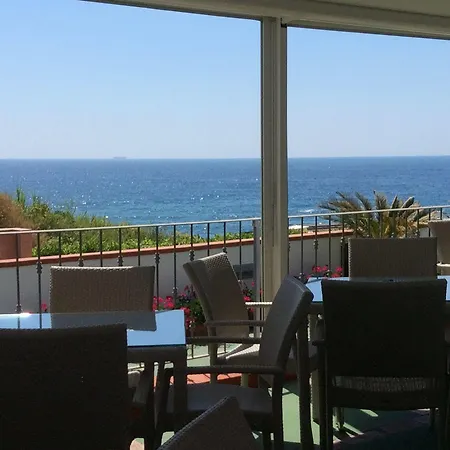 Cava Dell'isola Hotel