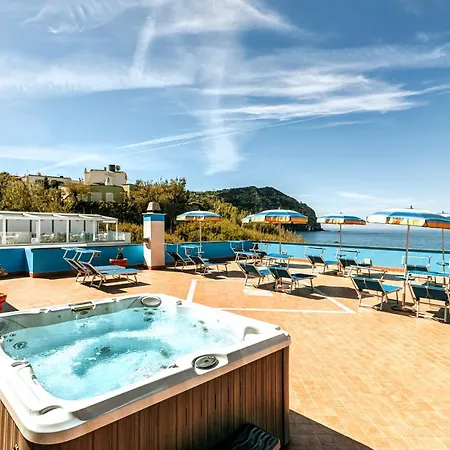 Cava Dell'isola Отель 3*