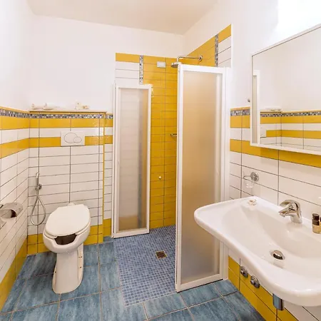 Cava Dell'isola Форио