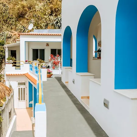 Cava Dell'isola Hotel