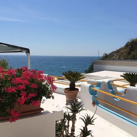 Отель Cava Dell'isola Форио