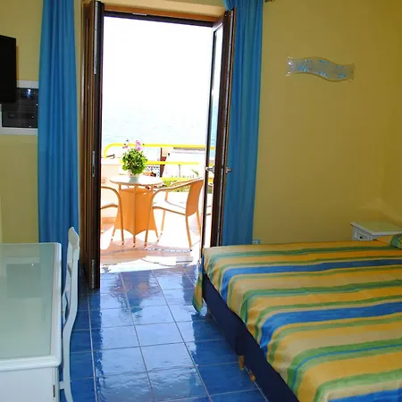 卡瓦戴利索拉酒店 Forio di Ischia