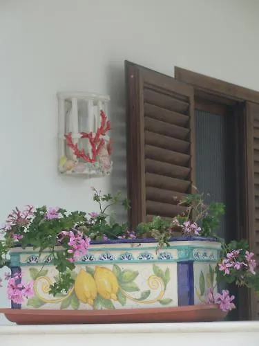 Szálloda Cava Dell'isola 3*