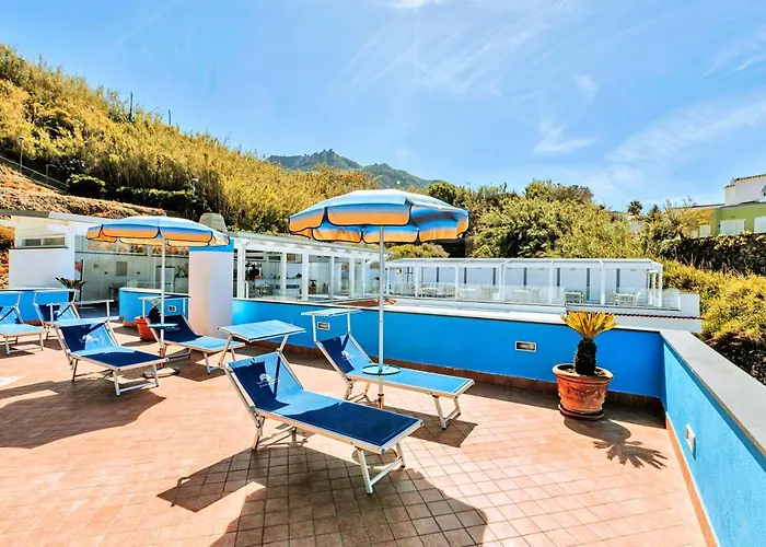 Cava Dell'isola Szálloda 3*