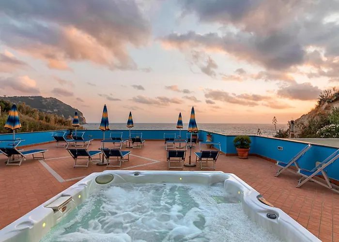 Szálloda Cava Dell'isola 3*