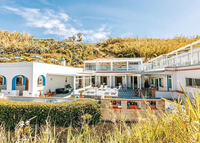 Hotel Cava Dell'isola 3*